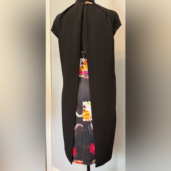 Ted Baker Rozean Pleated Petal Cape Back Dress- Size 4 - Picture 2 of 6